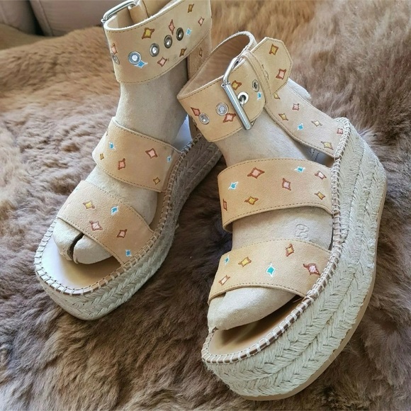 Rag & Bone Tara Wedge in Dune - Picture 5 of 8